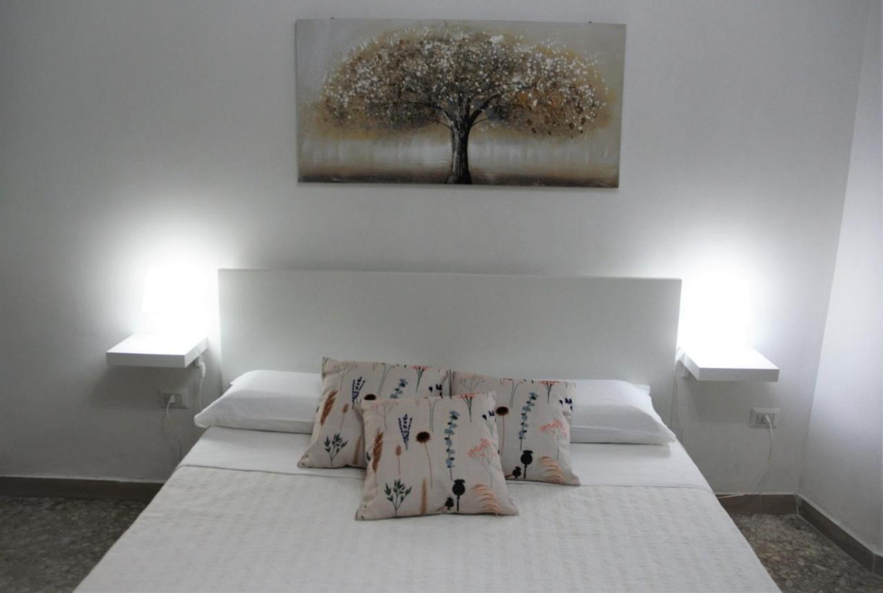 Apartamento Enry'S House Bari Exterior foto